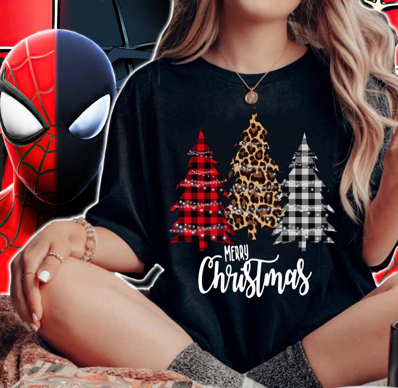Beautiful Leopard and Buffalo Plaid Vintage Country Christmas Tree t-shirt woman shirt