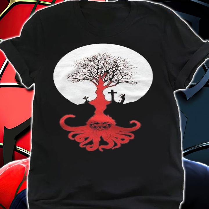 Klhul-Hoo Is Everywhere- Ancient Lovecraft Mythos Tree Essential T-shirt shirt