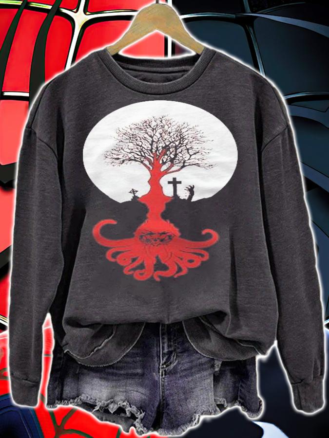 Klhul-Hoo Is Everywhere- Ancient Lovecraft Mythos Tree Essential T-shirt sweatshirt