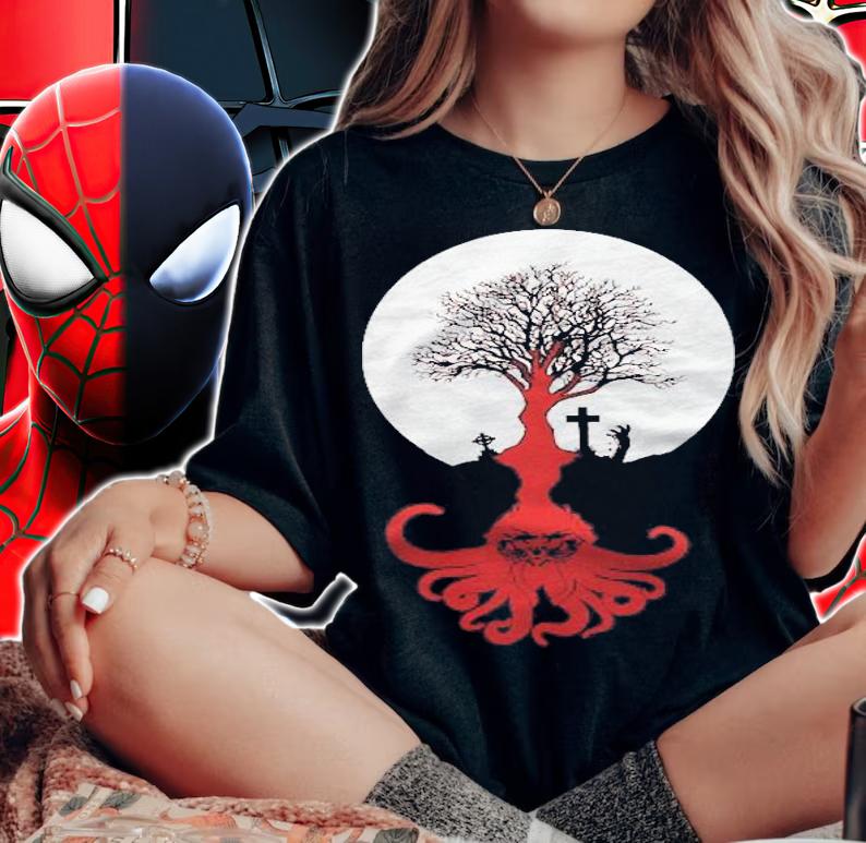 Klhul-Hoo Is Everywhere- Ancient Lovecraft Mythos Tree Essential T-shirt woman shirt
