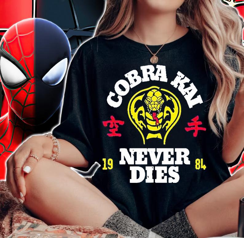 Cobra Kai Never Dies 1984 T-shirt woman shirt